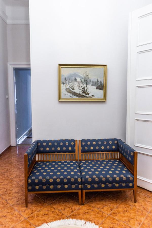 Luxury Downtown 3 Bedroom Apartment By Synagoge With Beautiful View Budapest Exterior photo